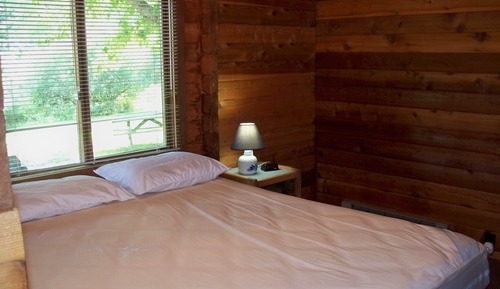 Cabaña Deluxe, 1 habitación, cocina básica (No Pets, Linens not Included)