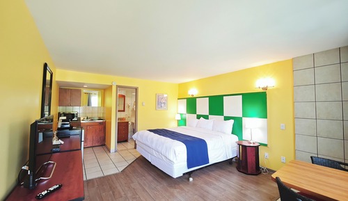 Habitación Confort, 1 cama de matrimonio grande, cocina básica, planta baja