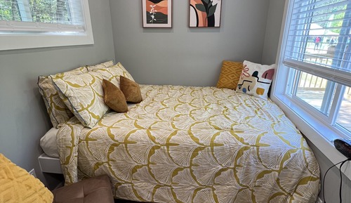 Casa, 1 habitación (No pets, tiny house, linens included)