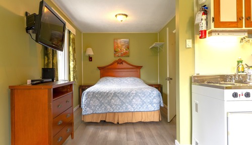 1Bed Kitchenet