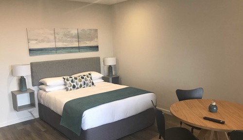 Estudio Deluxe, 1 cama de matrimonio con sofá cama, vistas al jardín