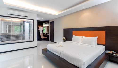 2 Bedroom Suite 