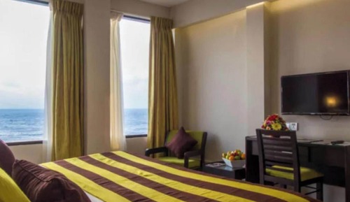 Habitación Deluxe doble, 1 cama de matrimonio grande, baño privado, vistas al mar