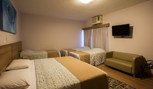Deluxe Quintuple Room