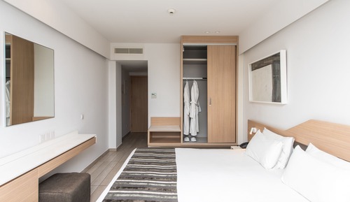 Habitación con 1 cama doble o 2 individuales (Inland View)