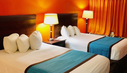 Habitación estándar, 1 cama de matrimonio grande, no fumadores (Newly Renovated)