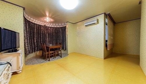 Habitación familiar (Traditional Ondol Room)