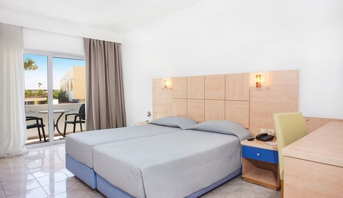Habitación estándar con 2 camas individuales