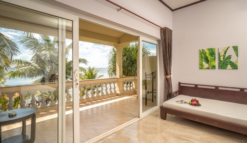 Villa ejecutiva, frente al mar