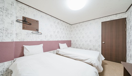 Standard Twin Room (Check-in unavailable after midnight, please notify check-in time in advance)