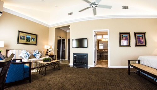 Bungalow (Vineyard Murphy Bed)
