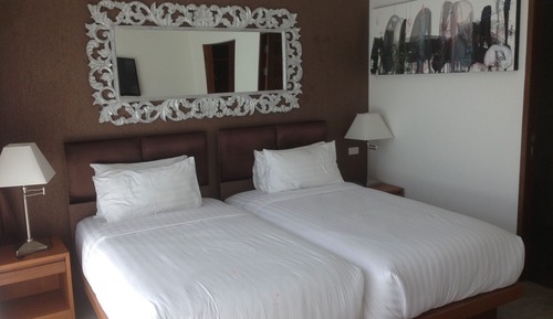 Habitación con 2 camas individuales