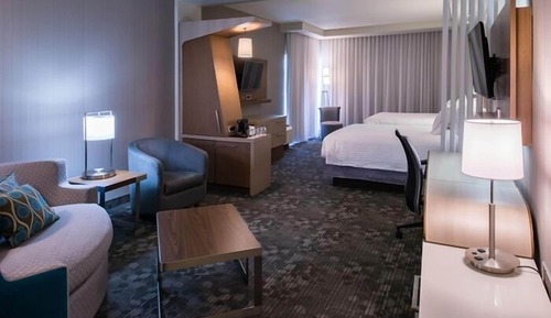 Suite, varias camas, no fumadores (Mobility/Hearing Accessible, Tub)