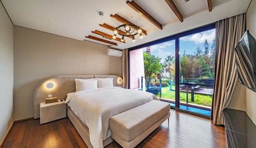 Gaon Pool::Heatingfee150000KRW(Nowoffering-50% KRW75000,WarmpoolnotavailJul-Aug), Base 6/Max 10pax
