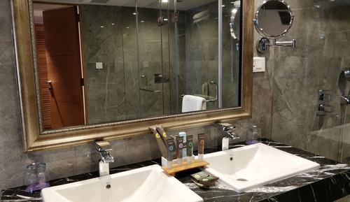 Habitación ejecutiva, 1 cama de matrimonio grande con sofá cama, bañera