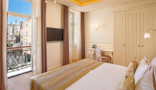 Habitación Deluxe con 1 cama doble o 2 individuales, balcón, vistas a la ciudad