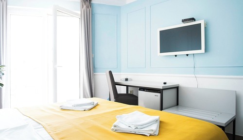Habitación estándar con 1 cama doble o 2 individuales
