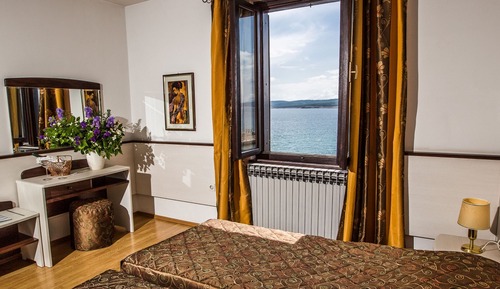 Superior Triple Room (with Extra Bed)