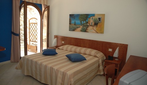 Habitación con 1 cama doble o 2 individuales