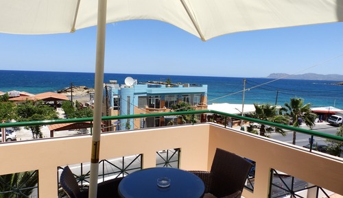 Estudio, vistas al mar