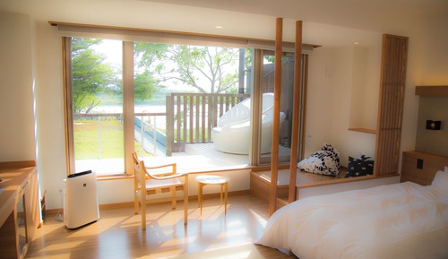 Habitación, no fumadores, vistas al río (Tatami Area with Terrace Deck)