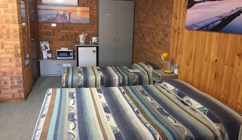 Habitación Deluxe con 1 cama doble o 2 individuales, varias camas, vistas al jardín