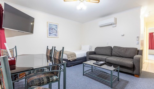 Apartamento básico, 1 habitación, baño privado