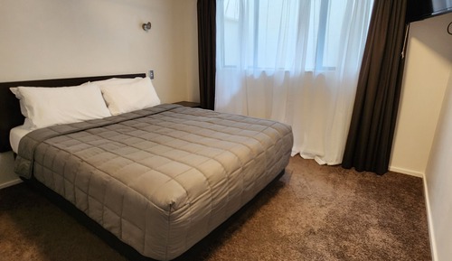 Suite básica, 1 cama de matrimonio, ducha adaptada, no fumadores