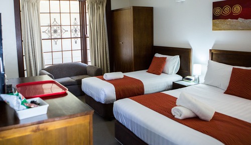 Suite Deluxe, 1 habitación, no fumadores, balcón (Deluxe Twin or Triple)