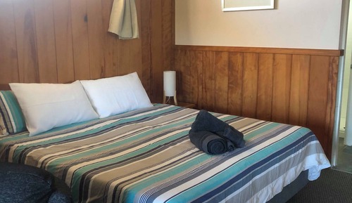 Estudio romántico, 1 cama de matrimonio grande, bañera de hidromasaje, vistas al mar