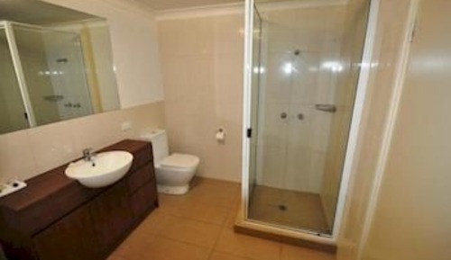 Habitación estándar (Queen + King single)