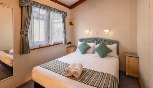 Cabaña estándar, 2 habitaciones, no fumadores, cocina básica (Standard Cabin   - QD)