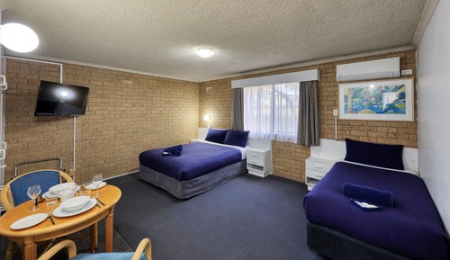 Habitación estándar, no fumadores, bañera (Standard 2 bedroom unit)