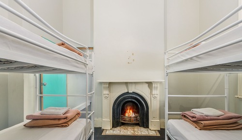 Habitación, varias camas (Double with 2 Bunks)