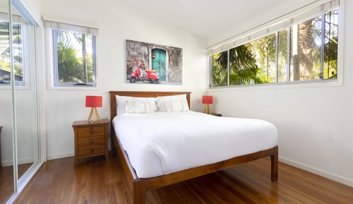 Apartamento estándar, varias habitaciones, cocina básica (3 Bed 2 Bath 2 night min)