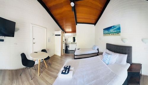 Habitación familiar, varias camas, no fumadores, frigorífico y microondas (Standard)