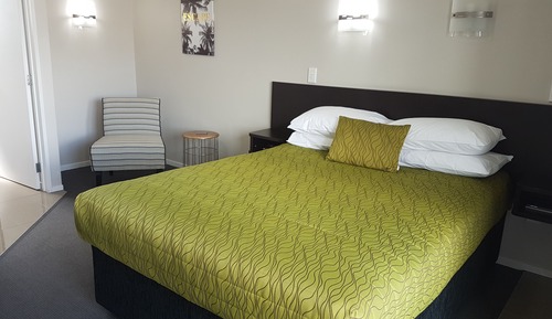 Habitación estándar con 1 cama doble o 2 individuales, accesible para personas con discapacidad