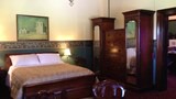 Master/Private Suite 2 x Adjoining Rooms