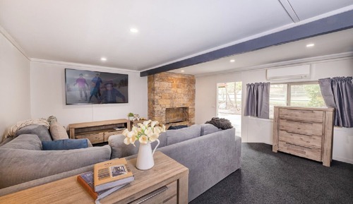 Deluxe 1 Bedroom Apartment