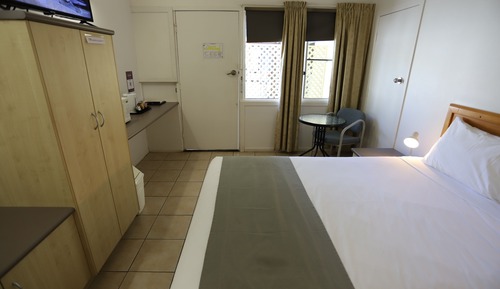 Habitación estándar doble, 1 cama de matrimonio, no fumadores