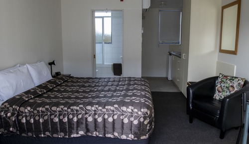 Estudio, 1 cama de matrimonio grande, bañera de hidromasaje