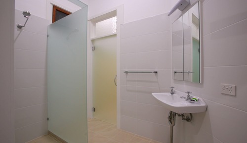 Habitación, 1 cama de matrimonio, baño privado