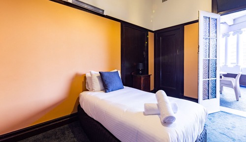 Habitación individual estándar, no fumadores (Single with Ensuite)