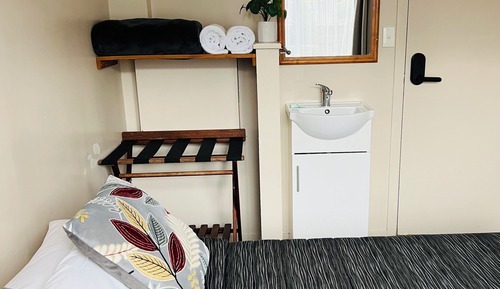 Habitación estándar (Double Rm with Share Bath)