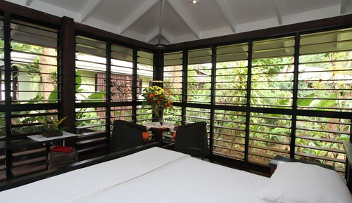 Habitación (Garden Fare)