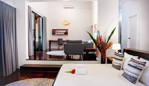Suite ejecutiva, 1 cama de matrimonio grande, vistas a la playa, junto a la playa