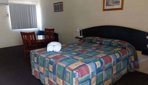 Habitación Deluxe doble, 1 cama de matrimonio grande, frigorífico y microondas