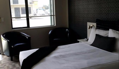Estudio, 1 cama de matrimonio, bañera de hidromasaje