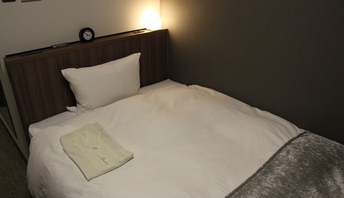 Habitación, no fumadores (Semi Double Room, Building#2)