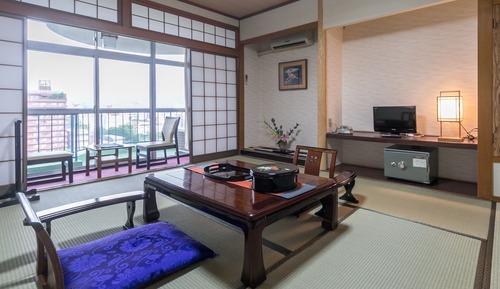 Habitación familiar con 1 cama doble o 2 individuales, no fumadores (Japanese Style)